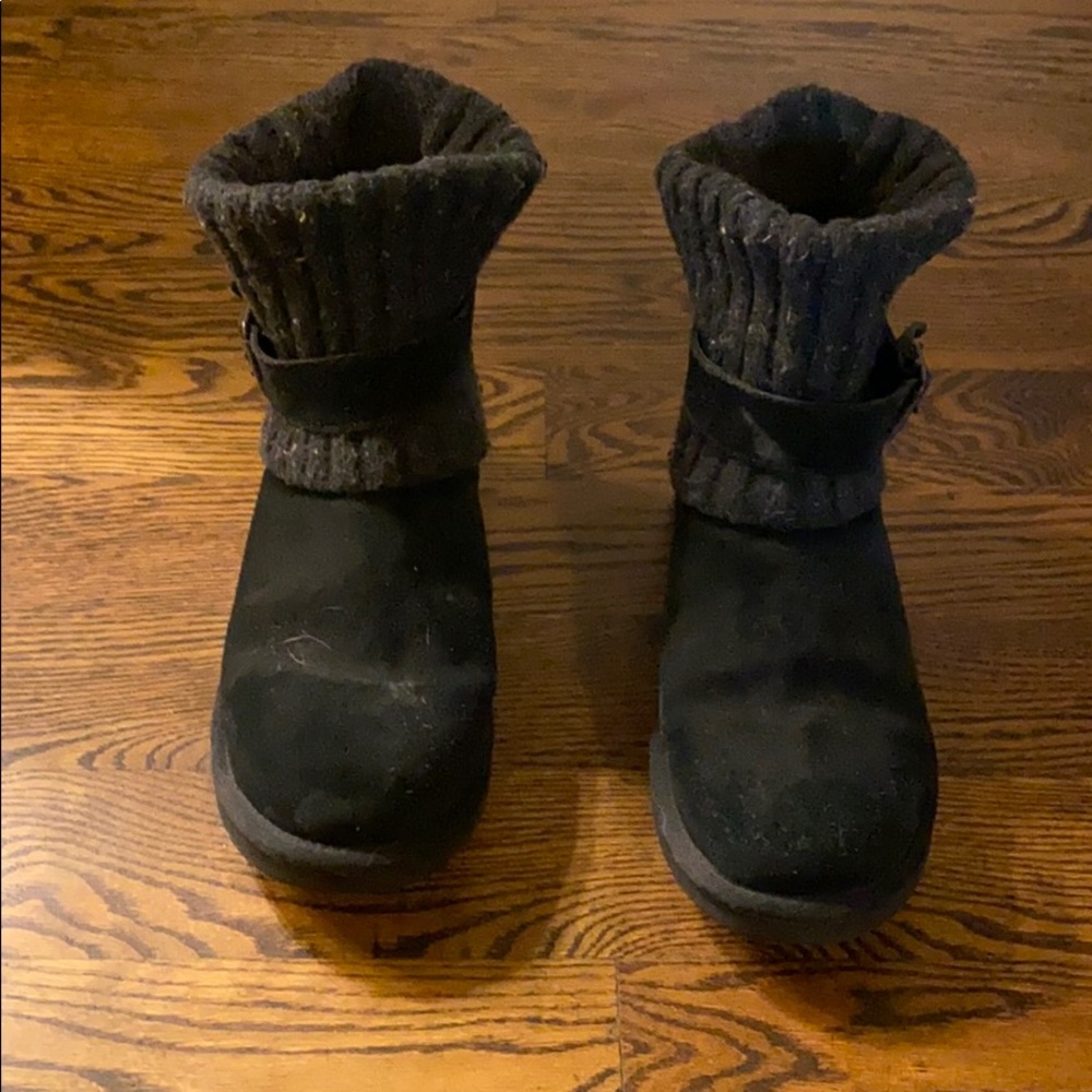 UGG boots - Picture 2 of 4